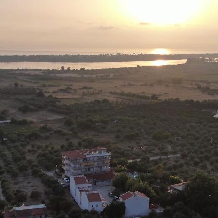 Kaiafas Lake Hotel Zaháro Kültér fotó