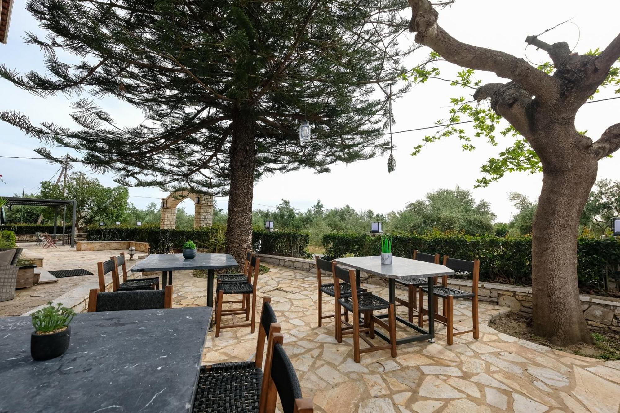 Kaiafas Lake Hotel Zaháro Kültér fotó